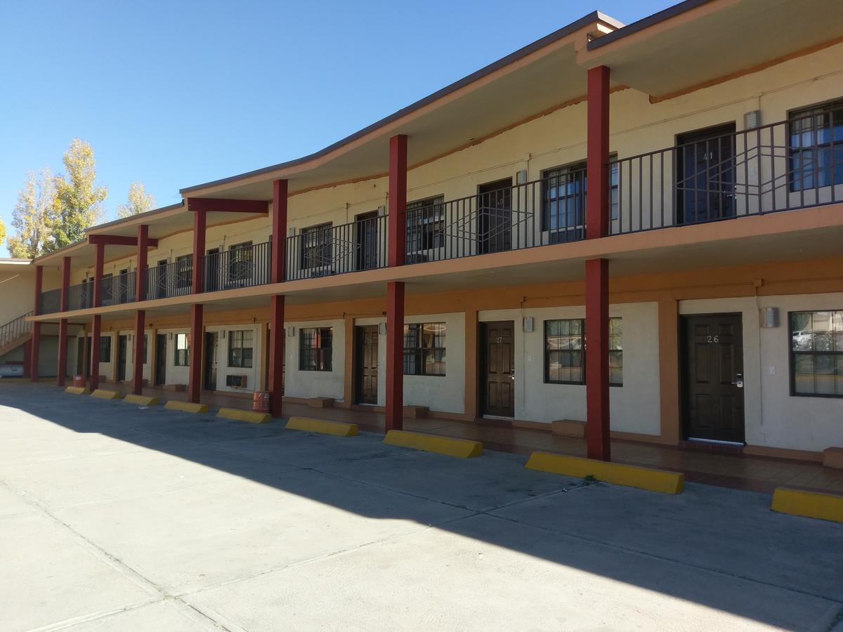 Hotel Del Camino Cuauhtémoc Екстериор снимка